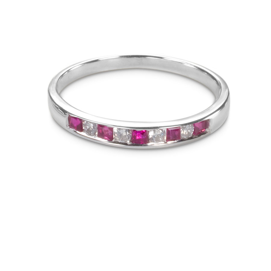 Anillo de oro blanco con rubíes y brillantes